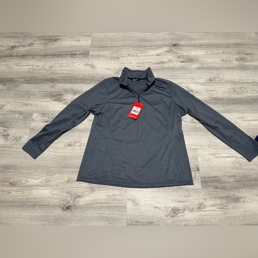 The North Face Women’s Tech ¼ Zip Fleece Pullover Gray XXL